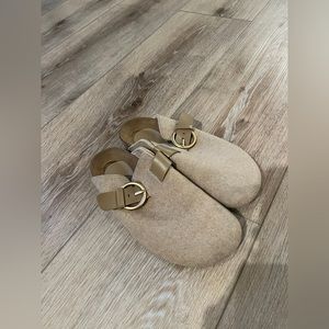 H&M felt slippers sandals US 8 EU 39